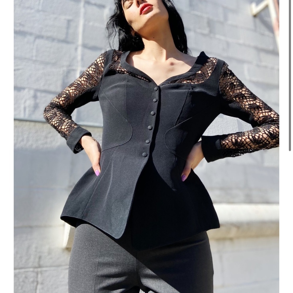 Rare Thierry Mugler Sculptural Silk Crochet Blazer – Size 36 – Collector Couture - Picture 9 of 9
